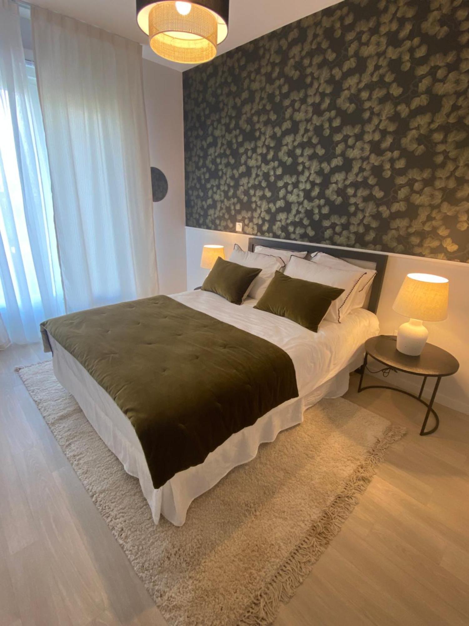 Aparthotel Montana Bussy Saint Georges Exteriér fotografie